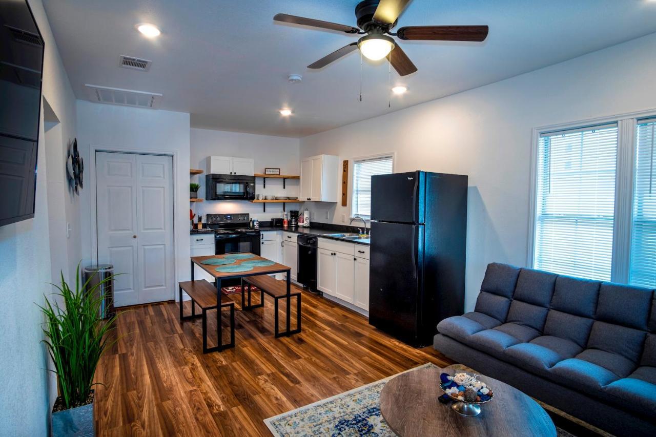 Downtown View Cozy 2Br1Ba Home Sleeps 8 San Antonio Buitenkant foto