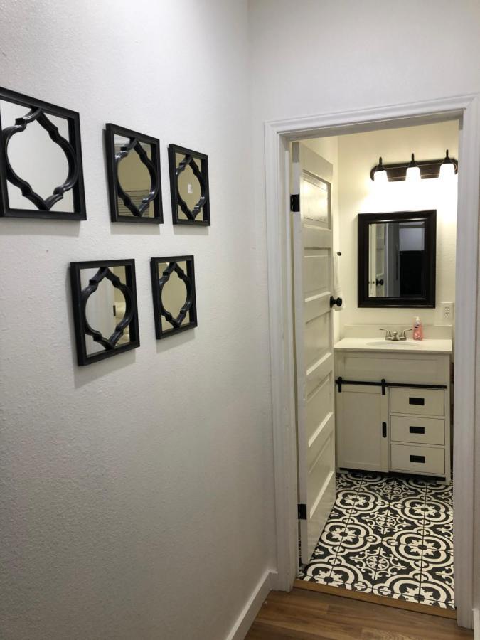 Downtown View Cozy 2Br1Ba Home Sleeps 8 San Antonio Buitenkant foto